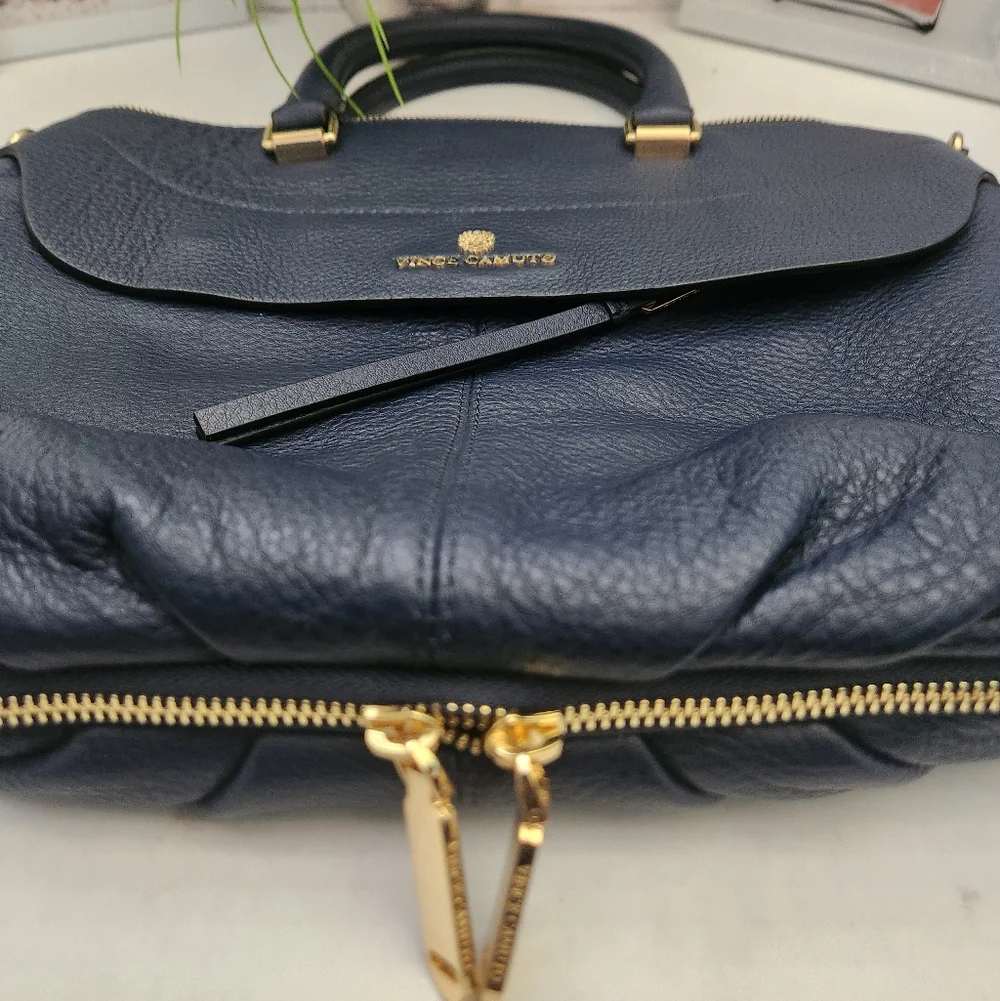 Vince Camuto vince camuto
